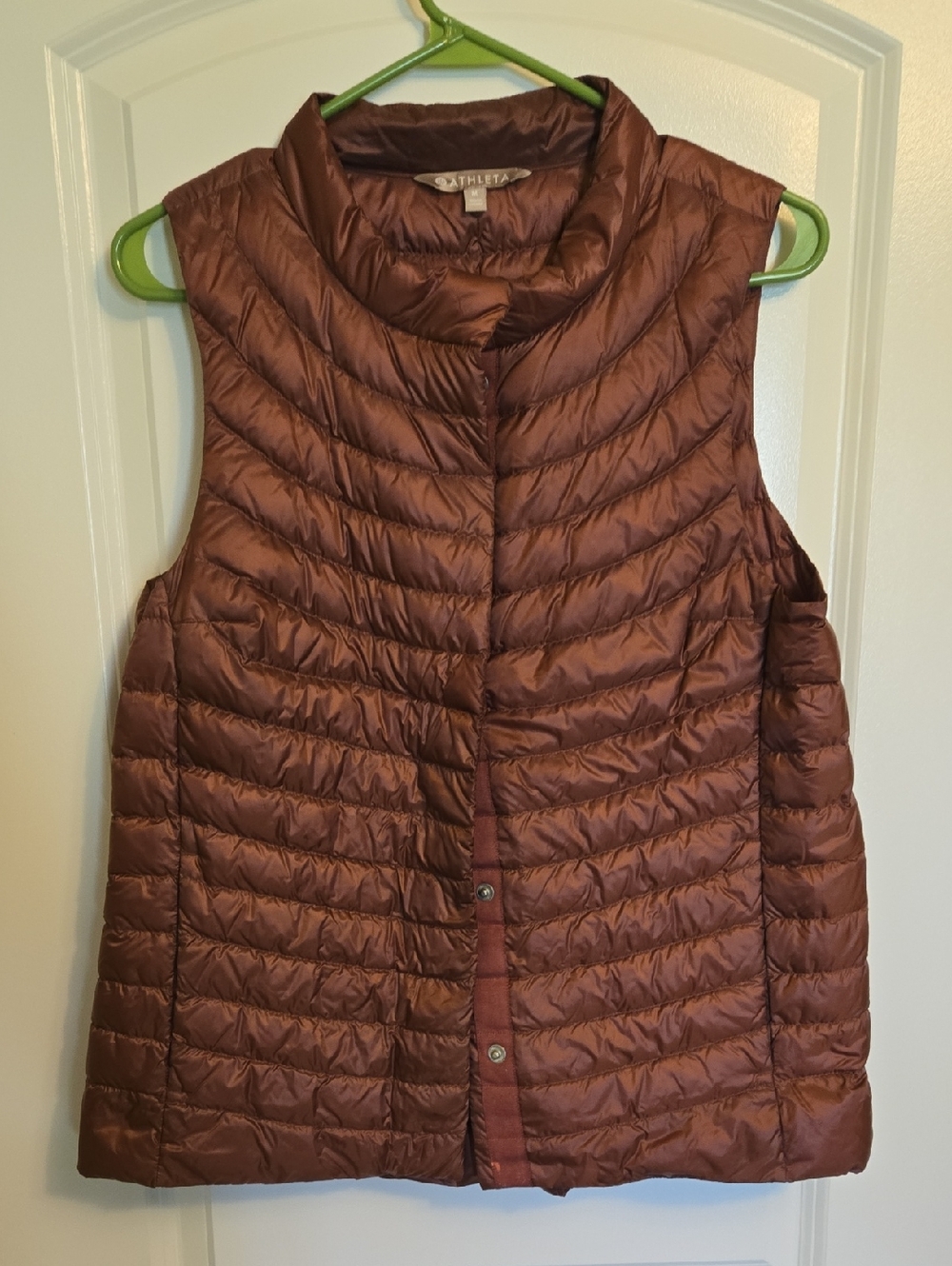 Athleta Women's Rust Color Quilted Packable Puffer Vest Size Medium
